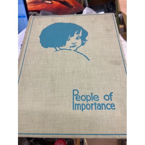 835 - People of importance