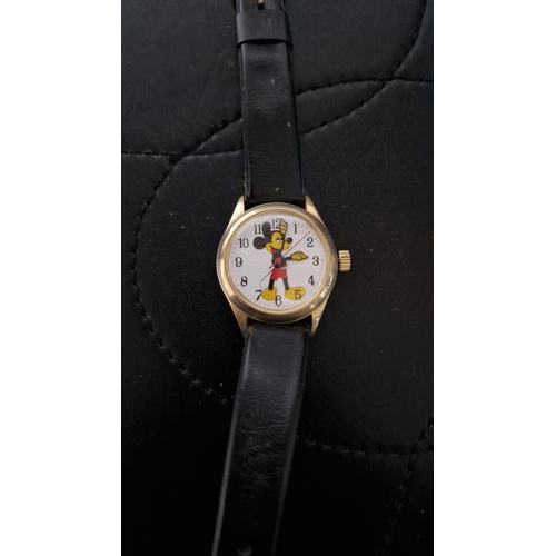 1M - Vintage micky mouse wind up watch no back