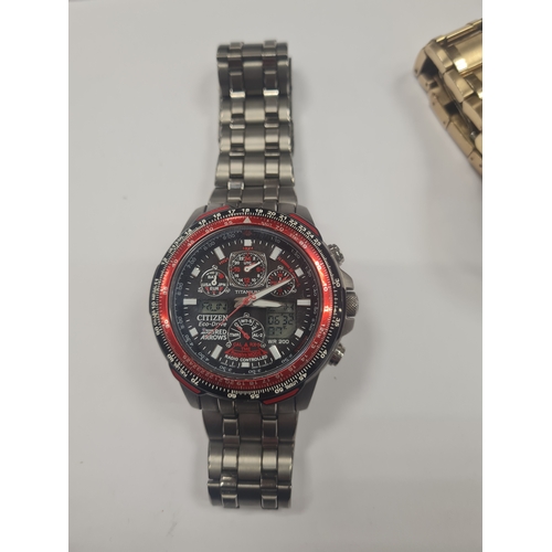 1L - Citzen  eco drive red arrows watch