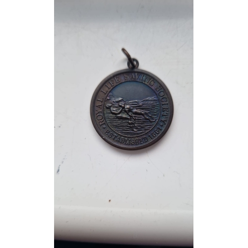 206 - Life saving medal