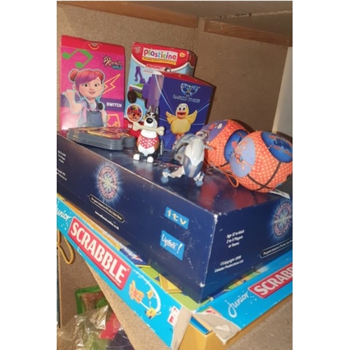 657 - Toys and Boardgames joblot