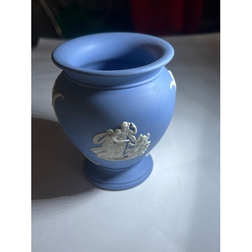 681 - Vintage wedgewood