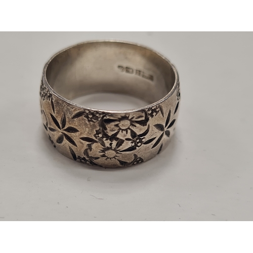 03B - Vintage silver stamped ring