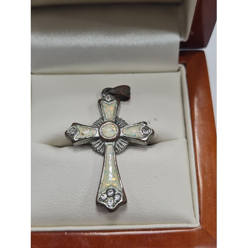 318 - Large religious silver 925 cross