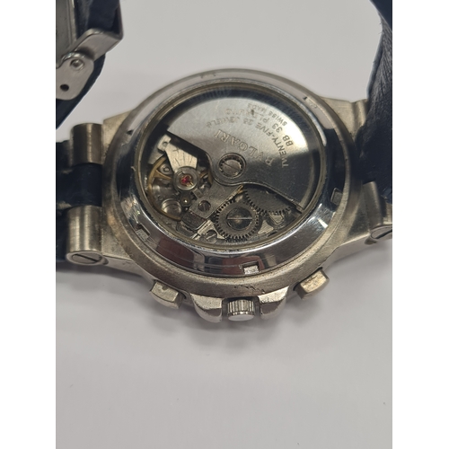 10V - Vintage bvlgari watch 

Needs repaired