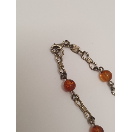 2G - Beautiful Vintage Silver 925. And Amber Necklace