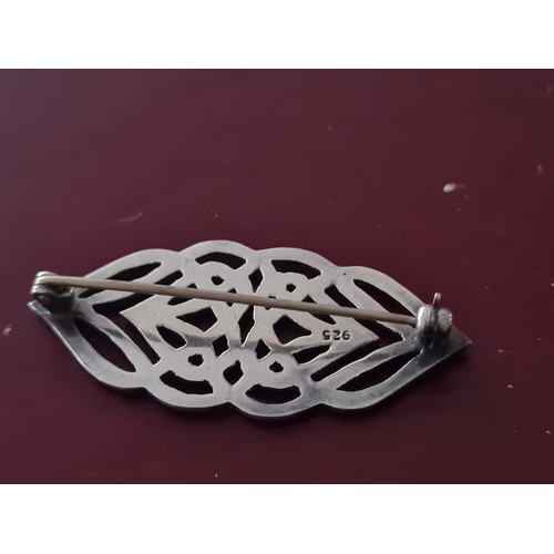 14U - Large celtic silver 925 brooch