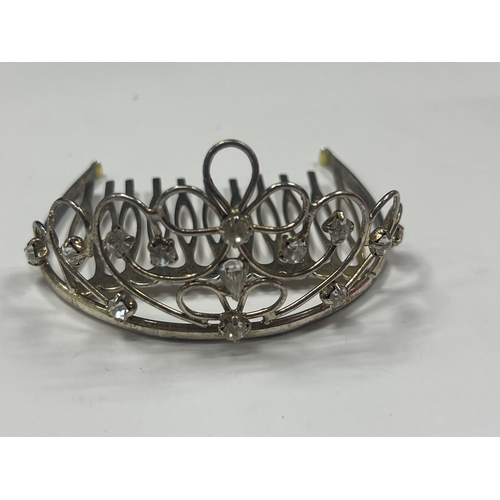 73A - Vintage hair clip