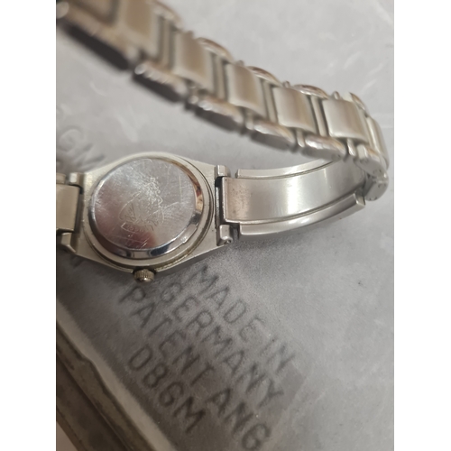 0063 - Ladies gucci watch