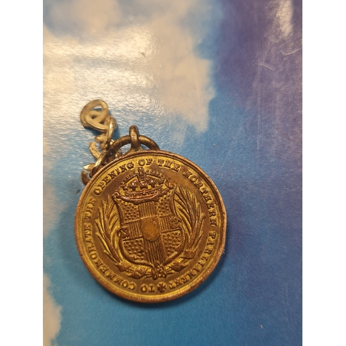 6W - Vintage northern ireland parliament  1921 pendant