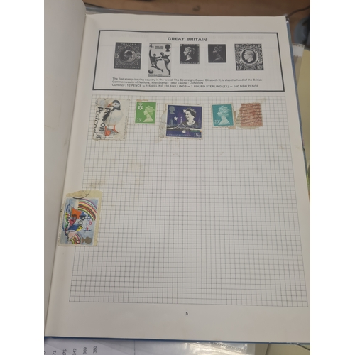 11W - Stamp album