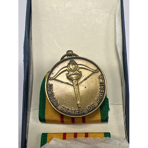 5T - Genuine Vietnam medal for USA