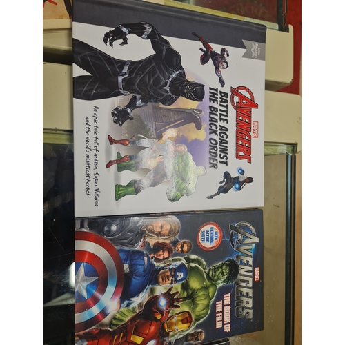 015Q - 2 avengers books