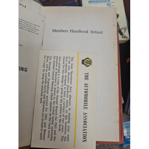 19O - Aa members handbook vintage