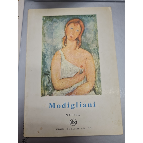 32 - Modigliani nudes