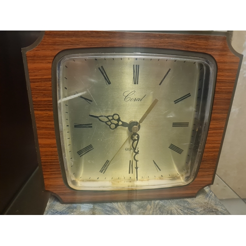 4A - Vintage coral mantle clock