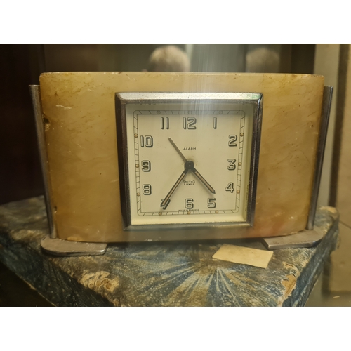 4B - Vintage 7 jewels mantle clock smiths