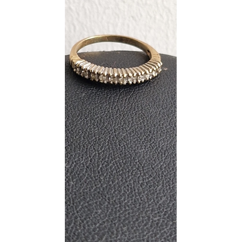 16D - 9ct gold/diamond ring