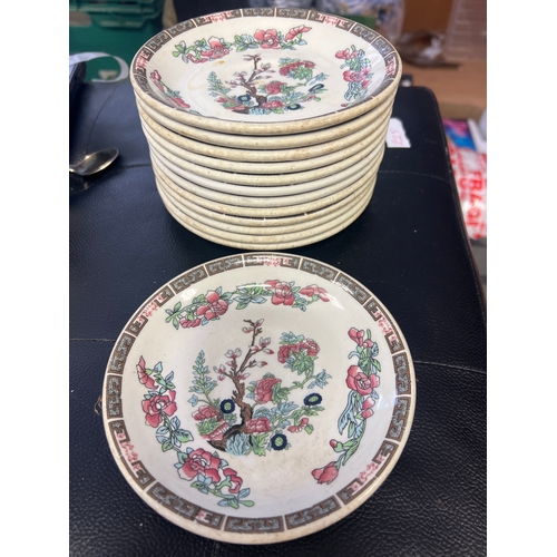 11D - Set of 12 royal doulton saucers