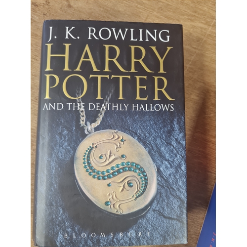 30T - Harry Potter and the Deathly Hallows by J. K. Rowling (Hardcover, 2007)