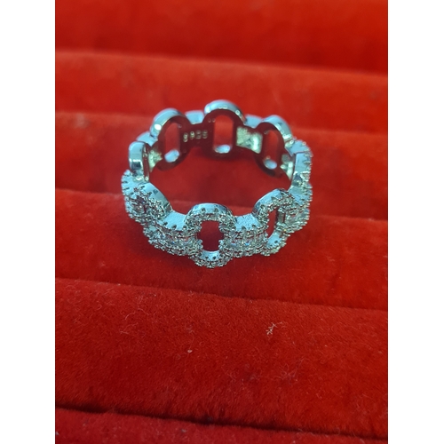 138 - Large ladies ring