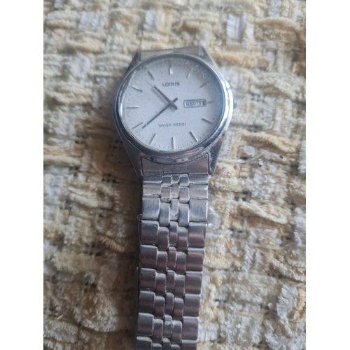 4G - Vintage lorus watch

Needs back