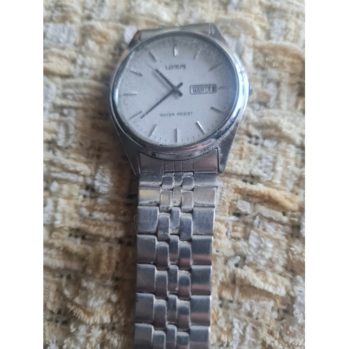 4G - Vintage lorus watch

Needs back