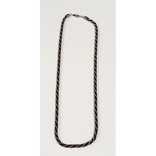 252 - Ladies 2 tone rope chain