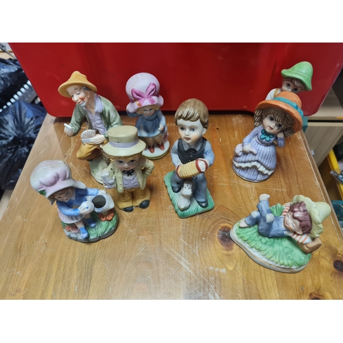 006 - Joblot of vintage figurines