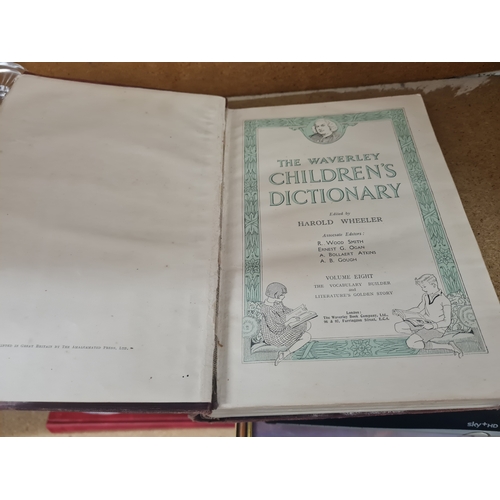 133A - Vintage tje waverley childrens dictionary