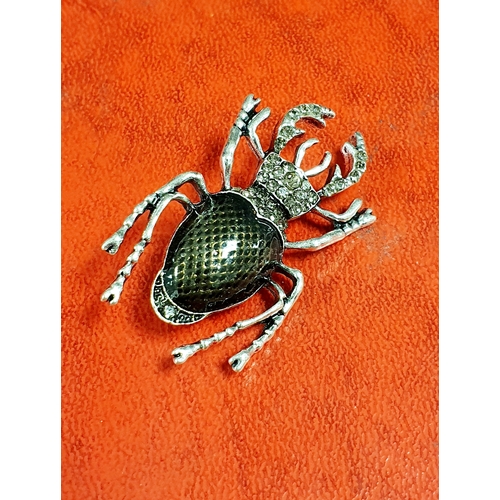 307 - Diamante Beetle Broach