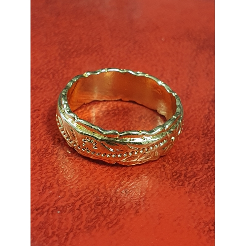 313 - Ladies Beautifully Detailed Band Ring