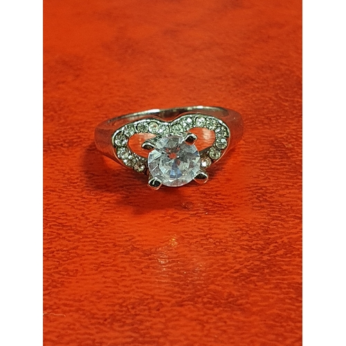 339 - Ladies diamante heart ring