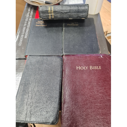 2O - Vintage bible bundle