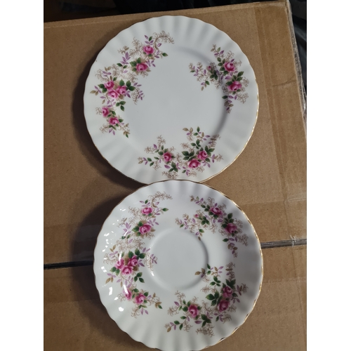 4O - Royal albert saucers