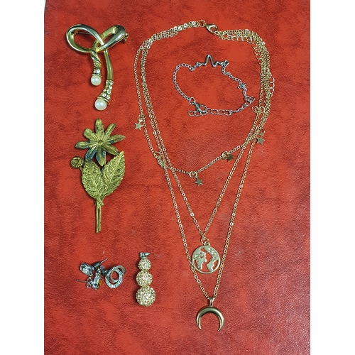 422 - Mixed jewellery lot