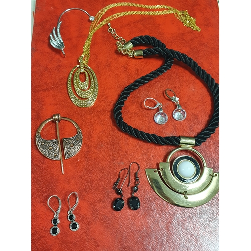 459 - Jewellery lot some new