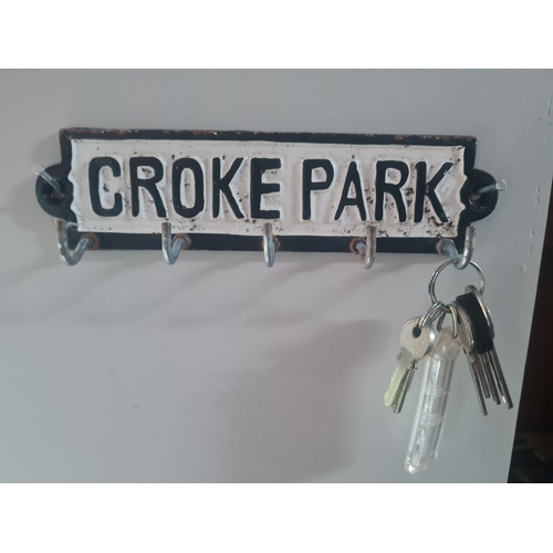 019J - Croke park key ring holder cast