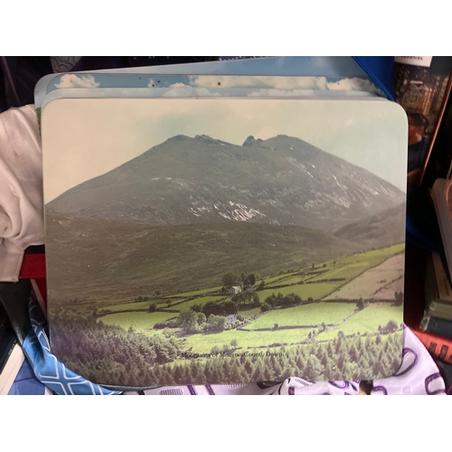 036B - Irish coaster set