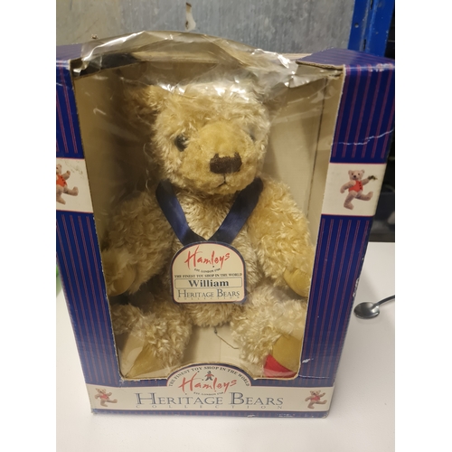 018F - Vintage william hanleys heritage bear