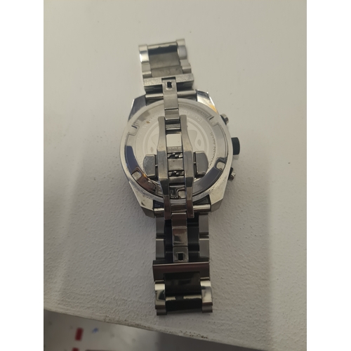 09B - Gents hd watch

Untested