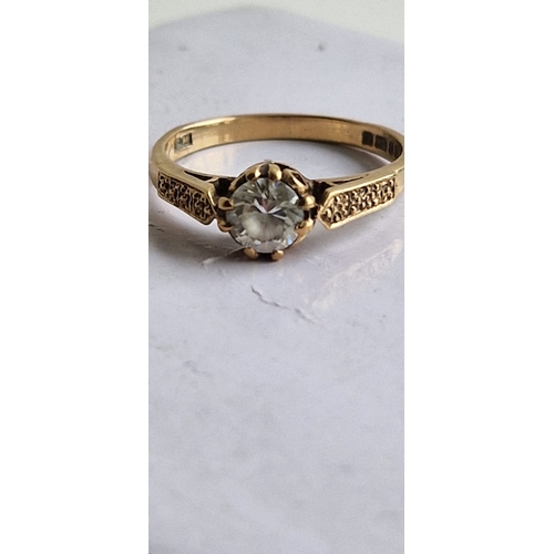 03A - 9ct gold cz ring 2.4grams