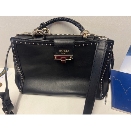 340 - Ladies guess bag excellent condition