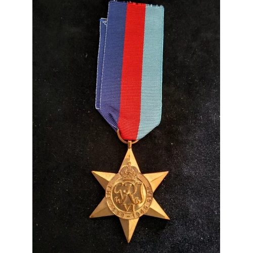 7V - WWII 1939 - 1945 Star Medal British Military