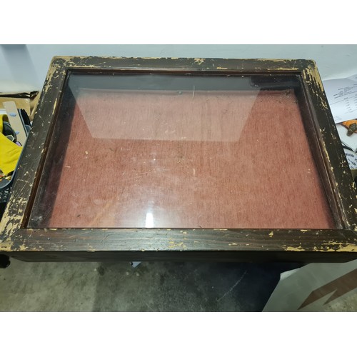 2X - Large vintage display case


Post for this would be £10 to uk