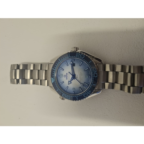 017 - Gents heavy duty watch 

Untested