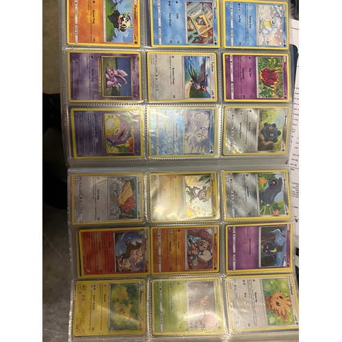 016K - Huge folder of Pokémon cards