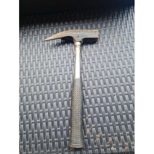 292 - Heavy duty claw hammer