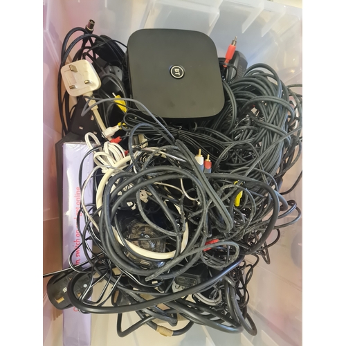 Huge lot of leads computers leads etc