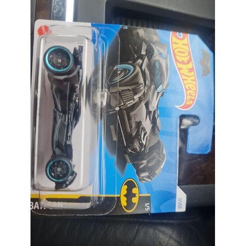 1Z - Batmobile Hotwheels boxed